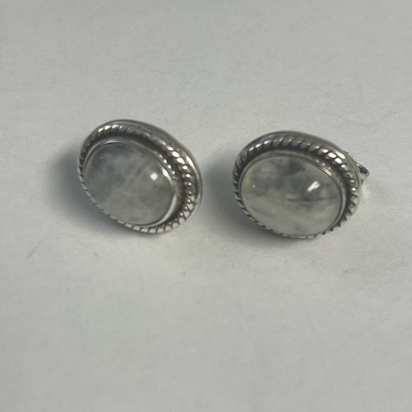 Vintage Sterling Silver Moonstone Earrings - Picture 5 of 8